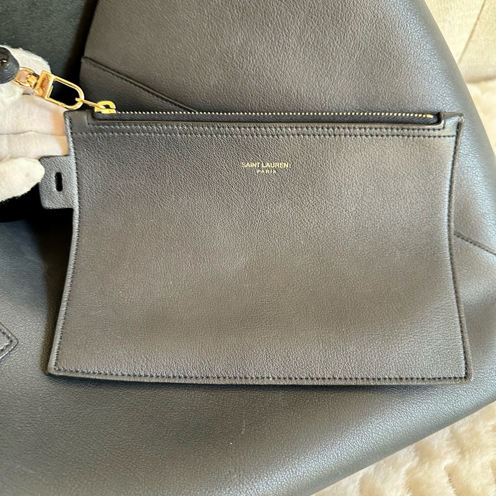 Saint Laurent Authentic Black Leather Tote W/ Pouch - Picture 7 of 11